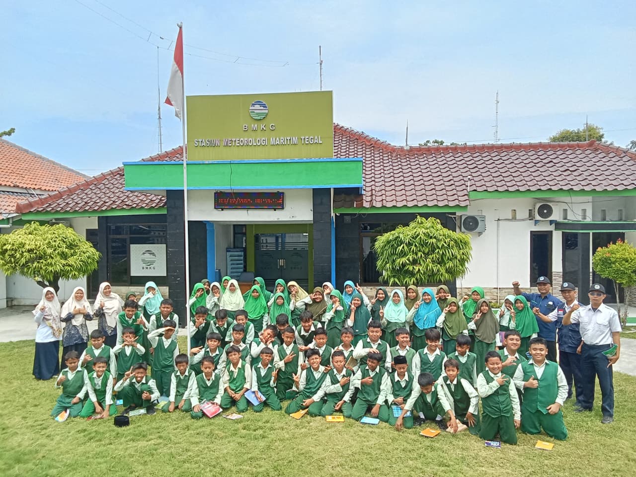 Kunjungan SD Islam Pelangi Adiwerna