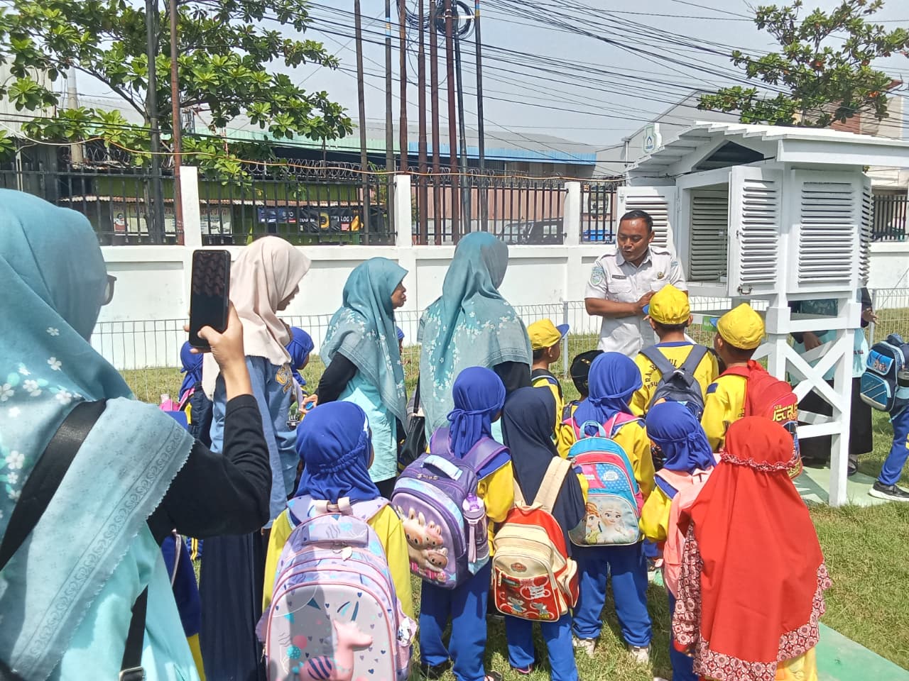Kunjungan RA Baitul Iman Margadana Tegal